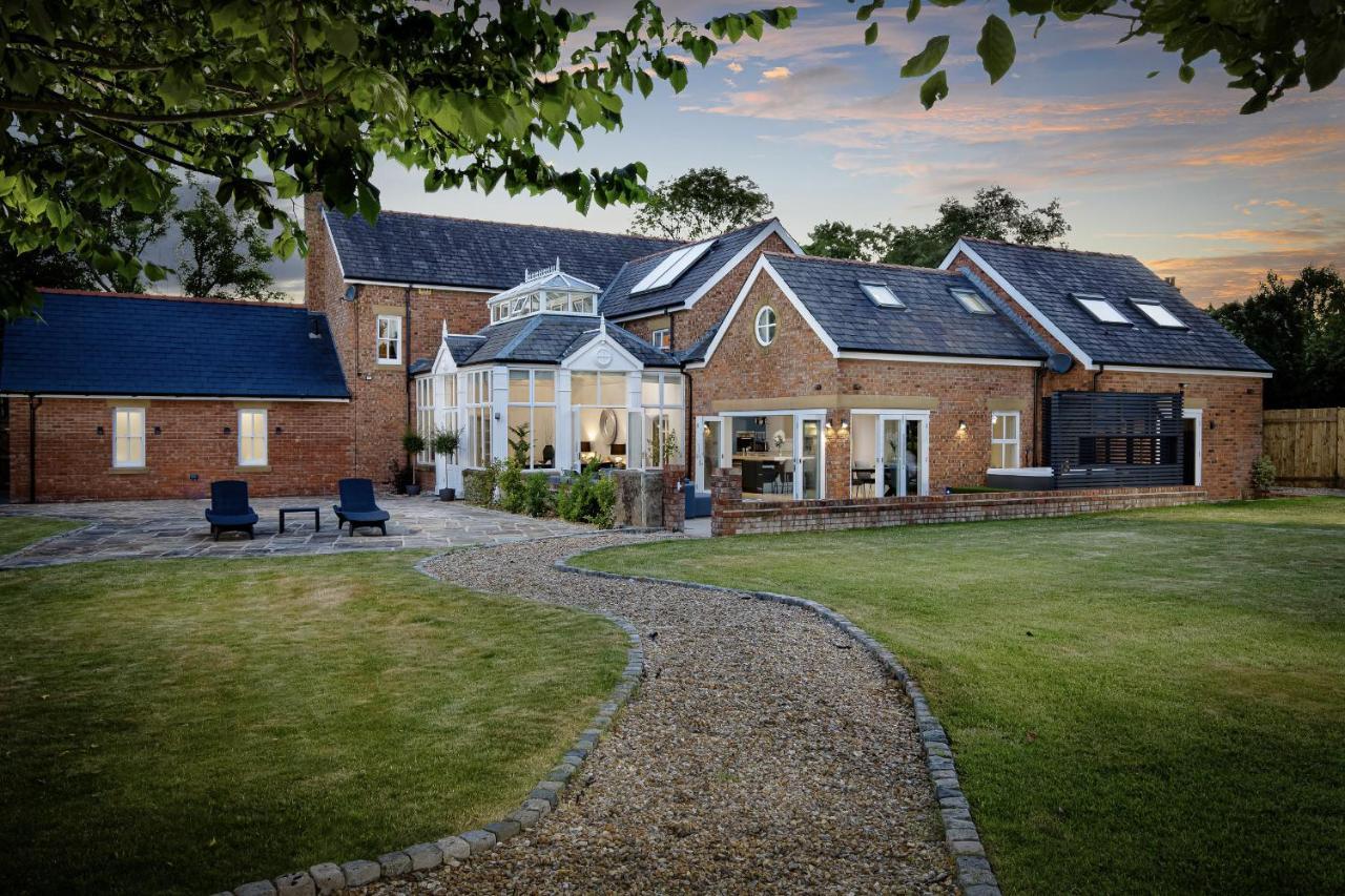 Villa Spengarth House By Stamp Sa à Blackpool Extérieur photo